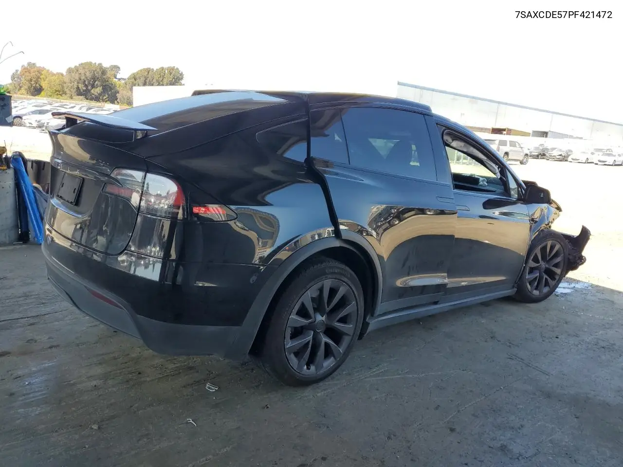 2023 Tesla Model X VIN: 7SAXCDE57PF421472 Lot: 61857915