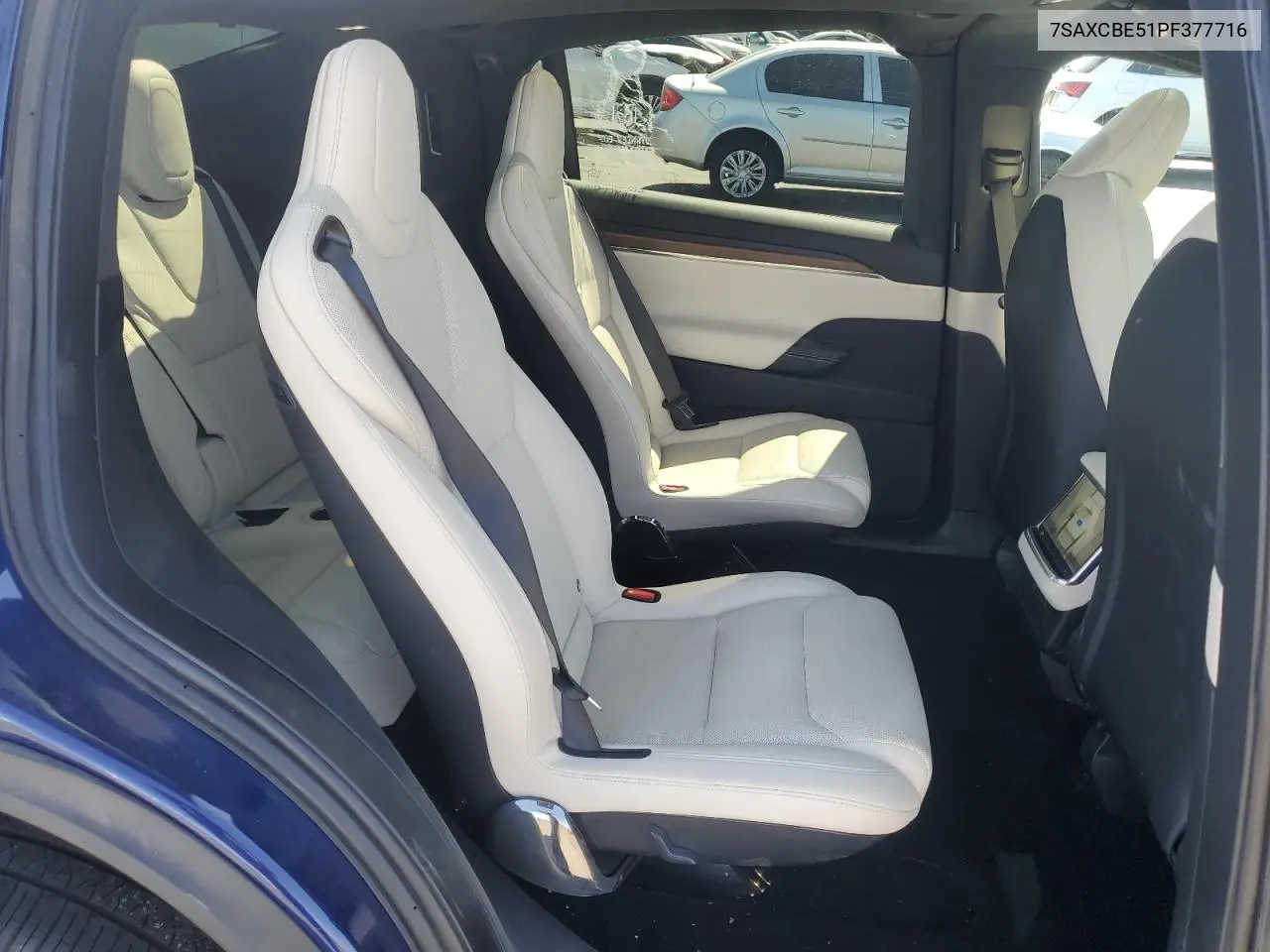 2023 Tesla Model X VIN: 7SAXCBE51PF377716 Lot: 61957035