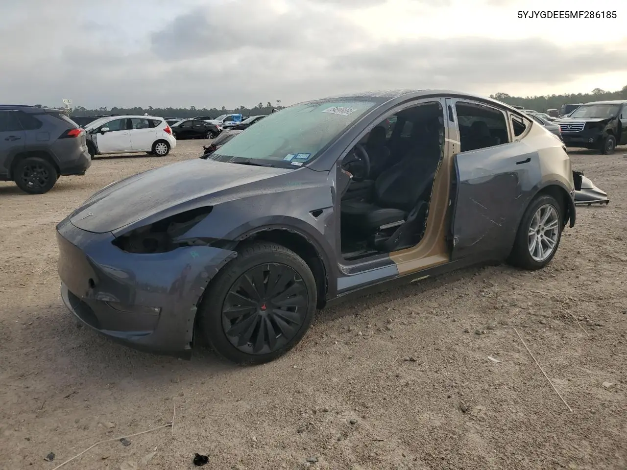 2021 Tesla Model Y VIN: 5YJYGDEE5MF286185 Lot: 54948895