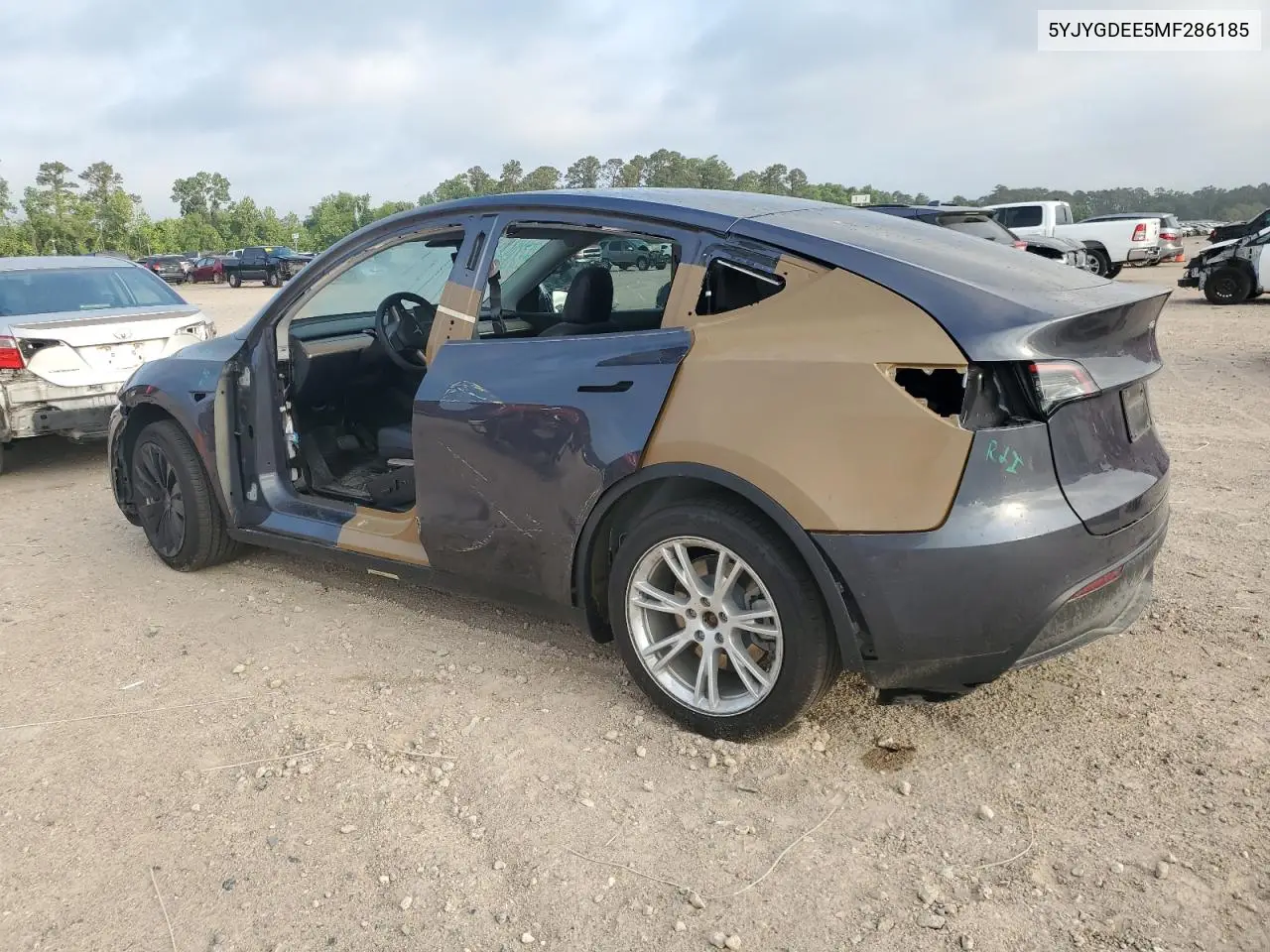 2021 Tesla Model Y VIN: 5YJYGDEE5MF286185 Lot: 54948895