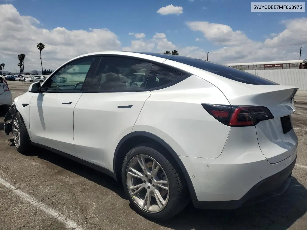 2021 Tesla Model Y VIN: 5YJYGDEE7MF068975 Lot: 56716945