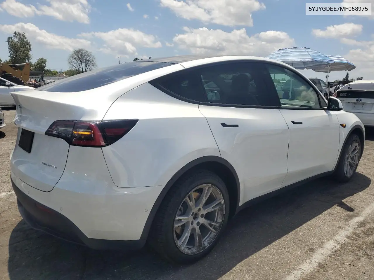 2021 Tesla Model Y VIN: 5YJYGDEE7MF068975 Lot: 56716945