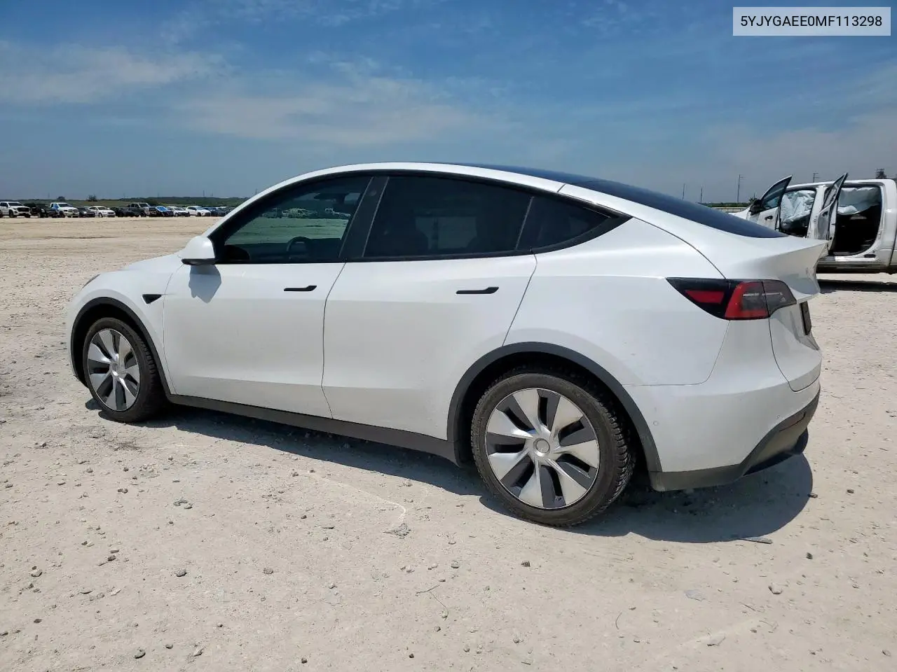 2021 Tesla Model Y VIN: 5YJYGAEE0MF113298 Lot: 56751235