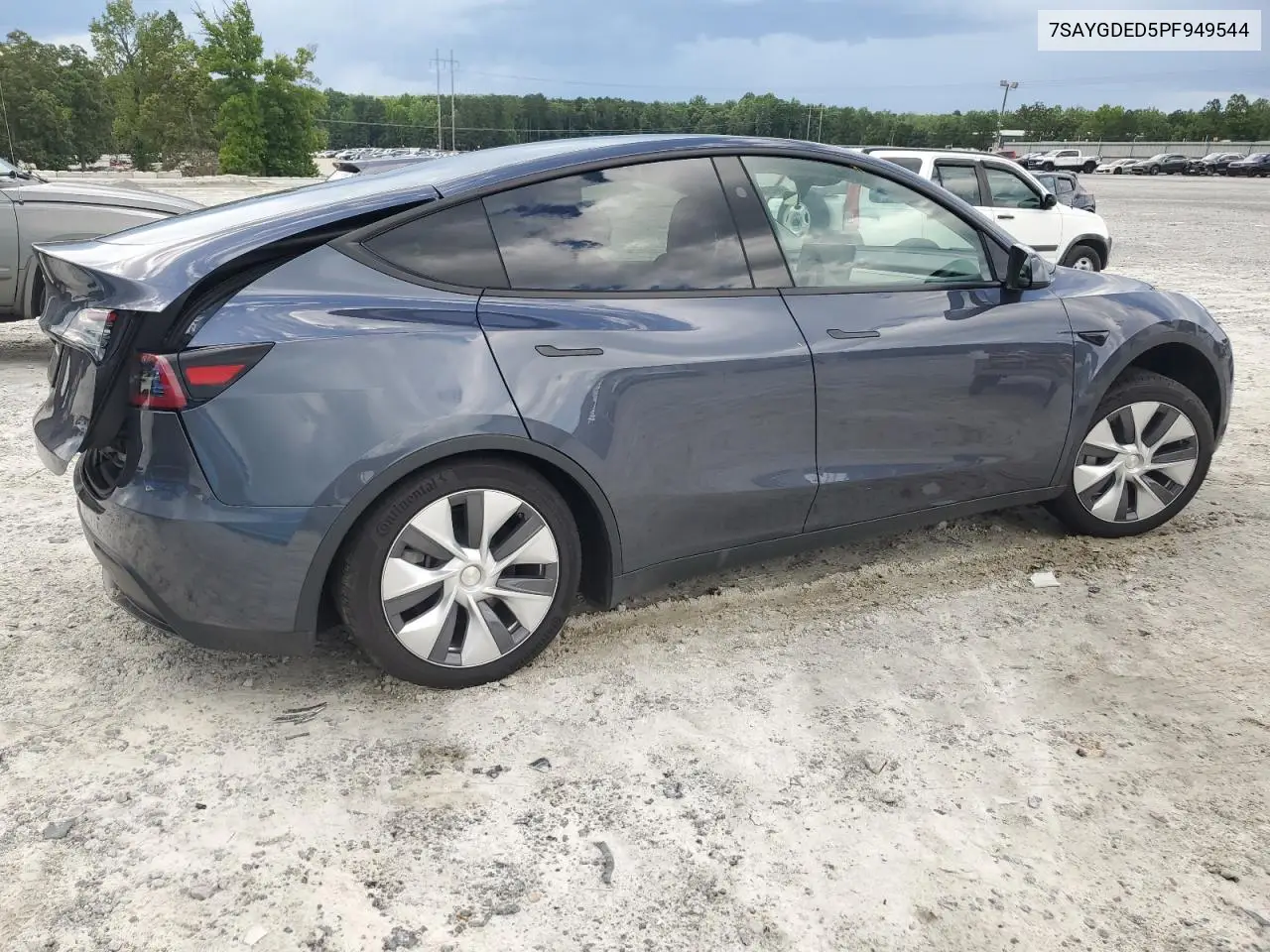 2023 Tesla Model Y VIN: 7SAYGDED5PF949544 Lot: 60210925