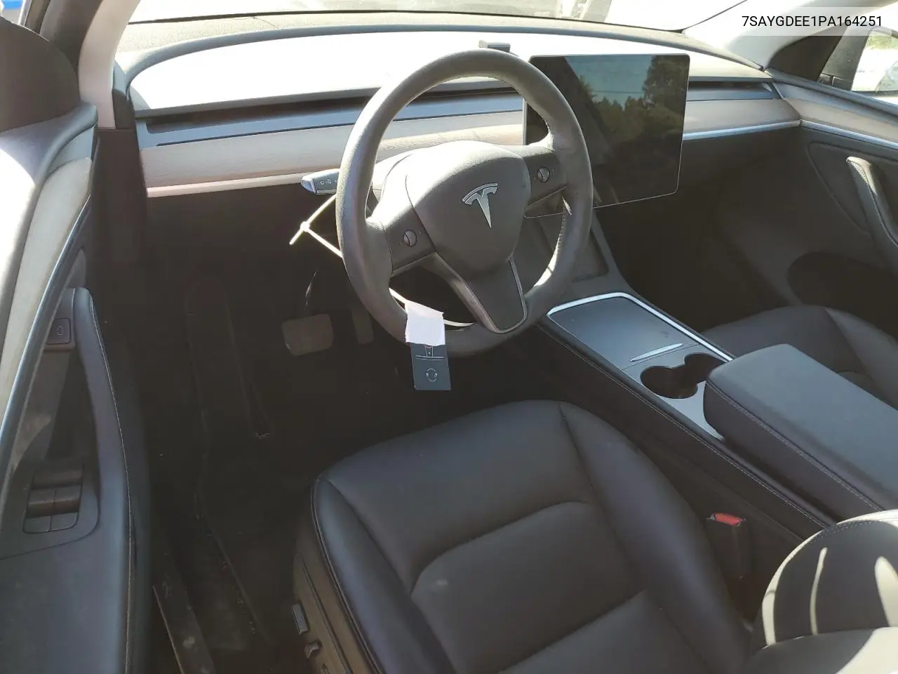 2023 Tesla Model Y VIN: 7SAYGDEE1PA164251 Lot: 61552595