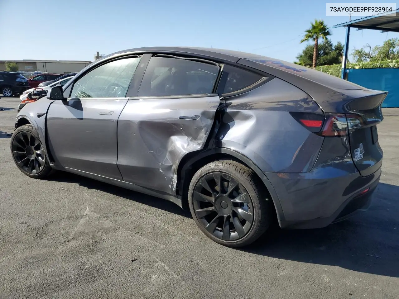 2023 Tesla Model Y VIN: 7SAYGDEE9PF928964 Lot: 61778455