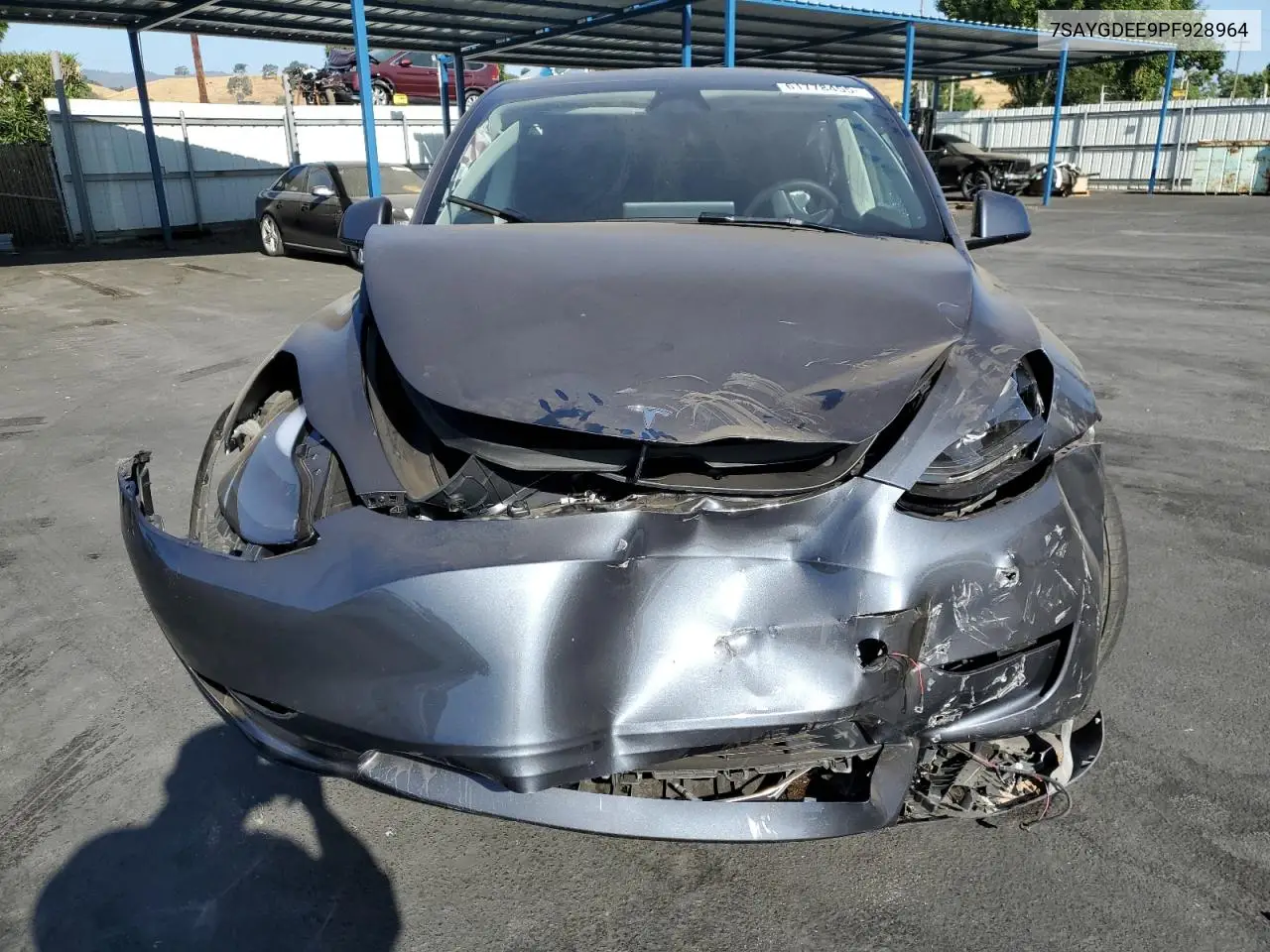 2023 Tesla Model Y VIN: 7SAYGDEE9PF928964 Lot: 61778455