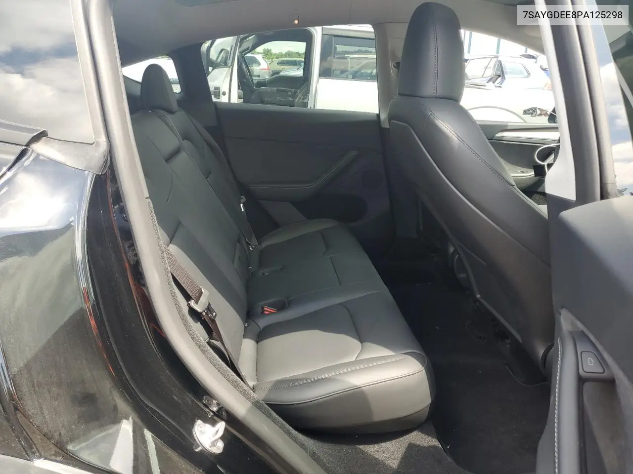 2023 Tesla Model Y VIN: 7SAYGDEE8PA125298 Lot: 62895925