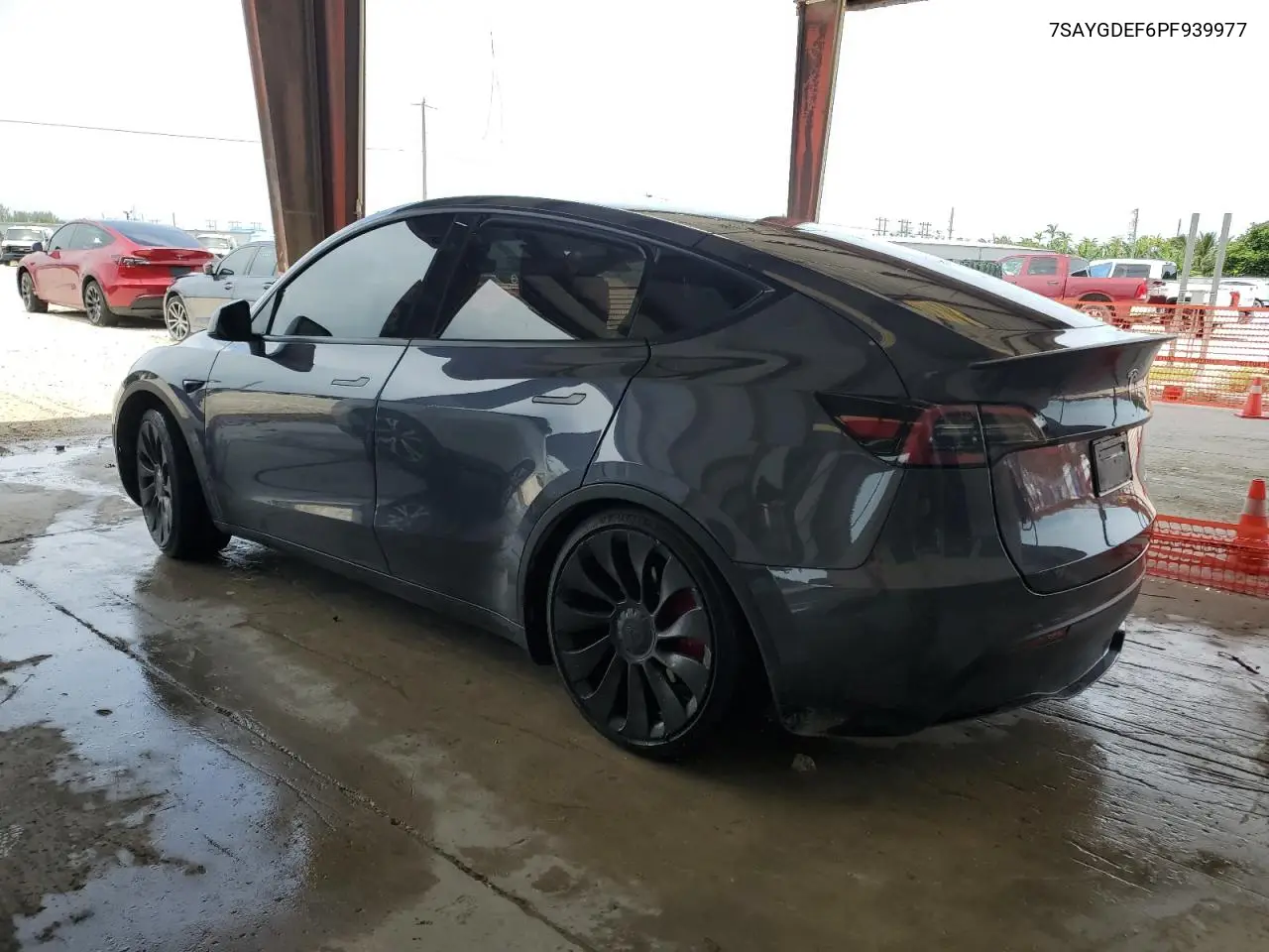 2023 Tesla Model Y VIN: 7SAYGDEF6PF939977 Lot: 63372845