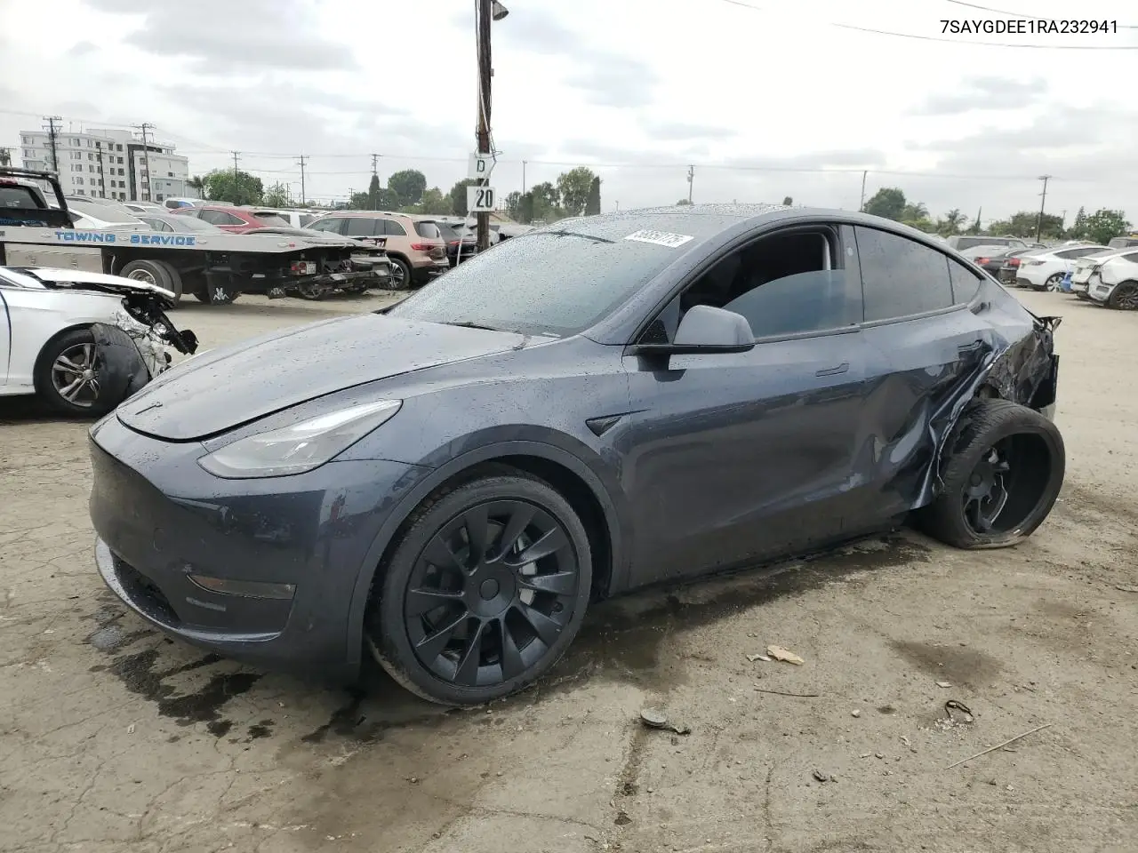 2024 Tesla Model Y VIN: 7SAYGDEE1RA232941 Lot: 58850175