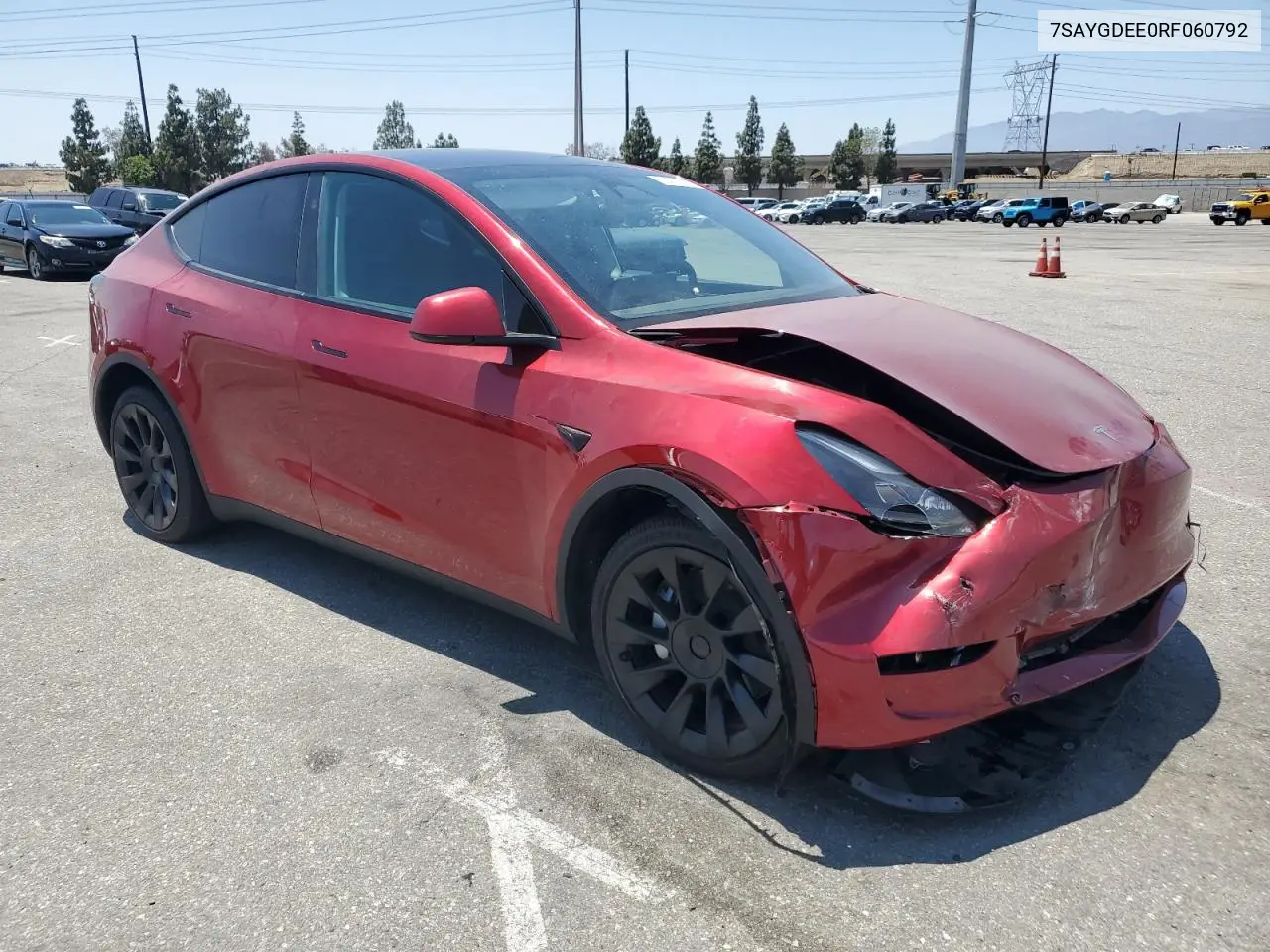 2024 Tesla Model Y VIN: 7SAYGDEE0RF060792 Lot: 61470355