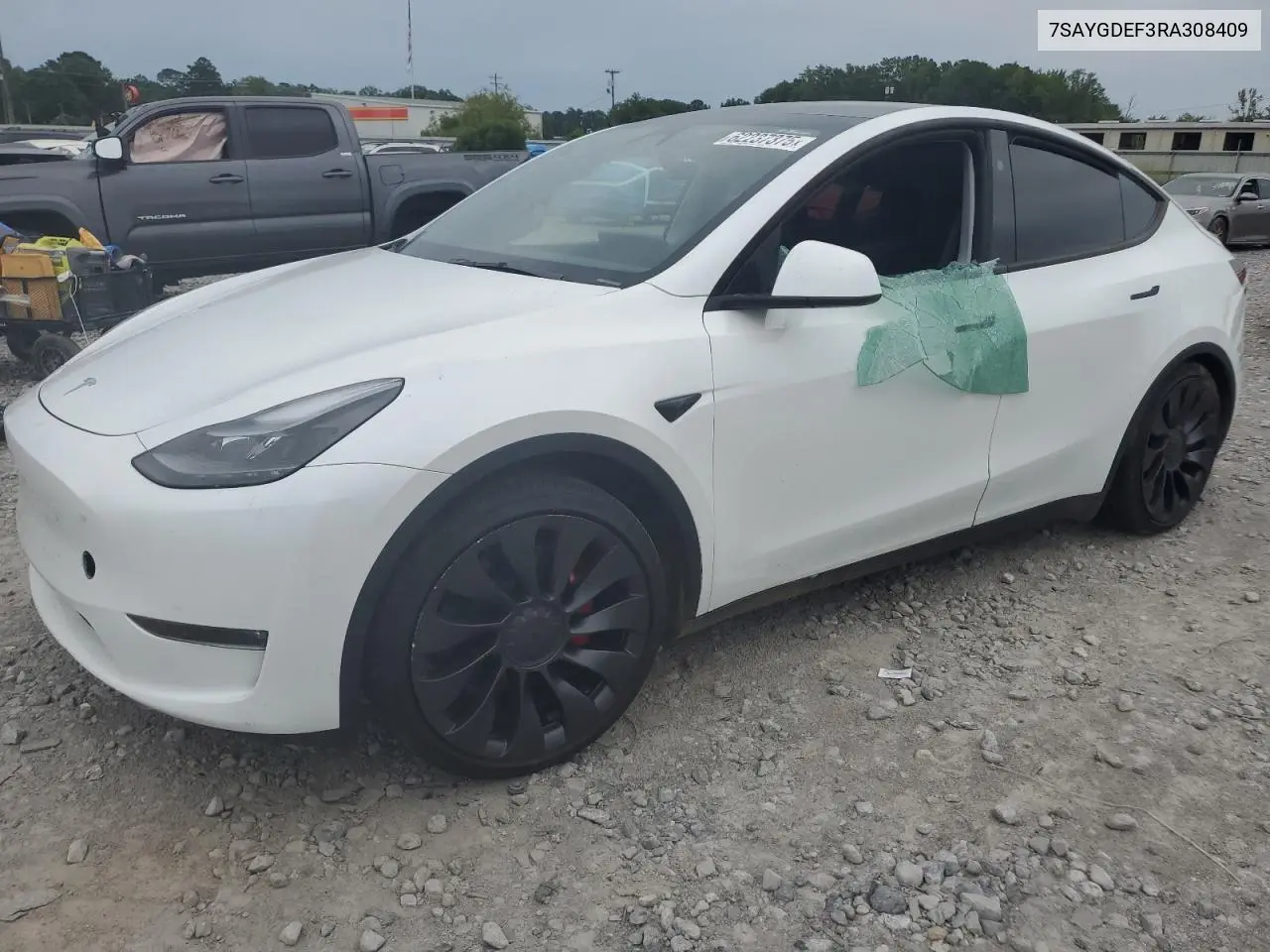2024 Tesla Model Y VIN: 7SAYGDEF3RA308409 Lot: 62237375