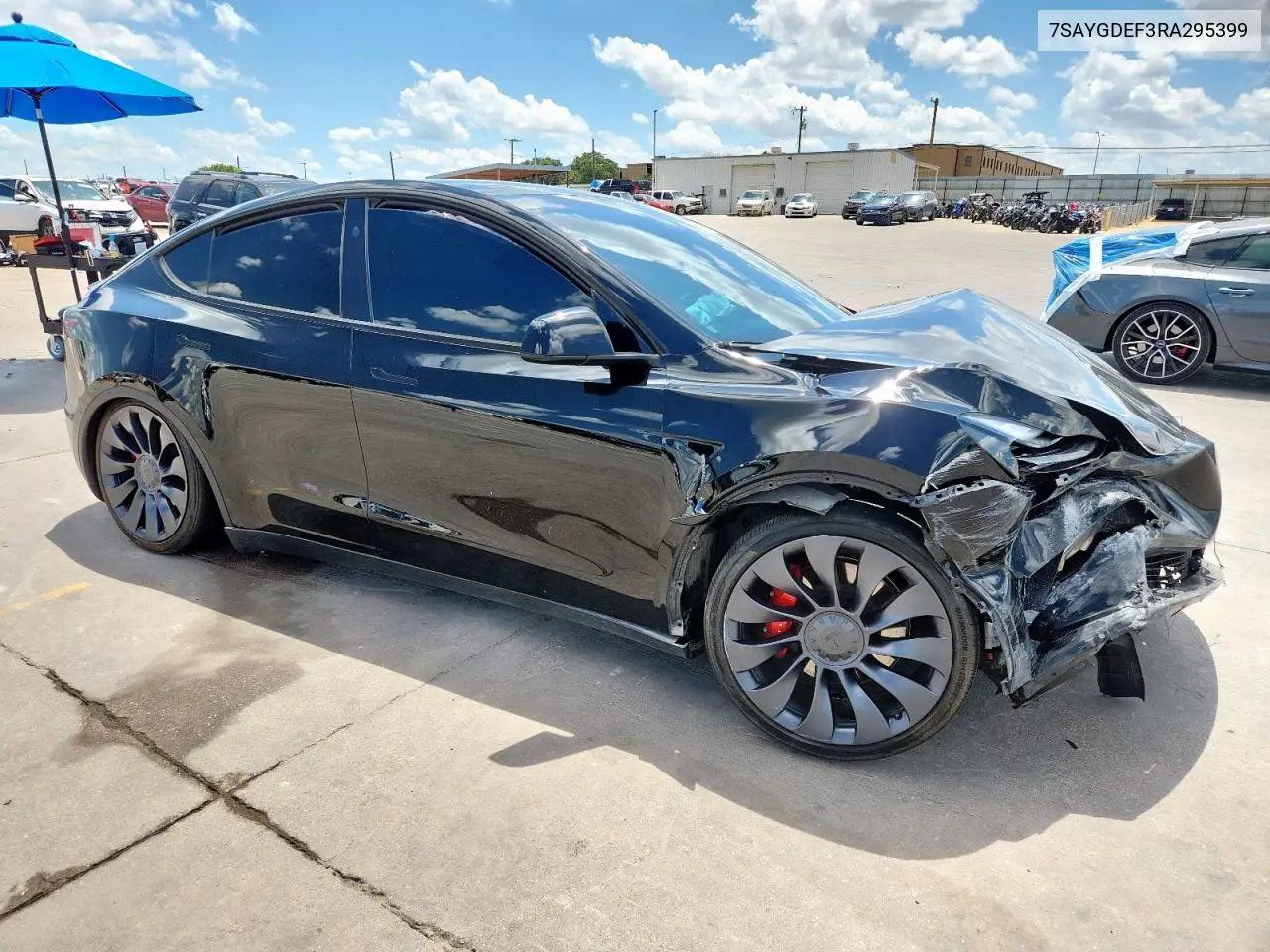 2024 Tesla Model Y VIN: 7SAYGDEF3RA295399 Lot: 62844215