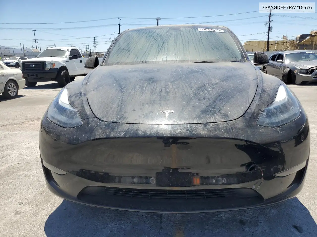 2024 Tesla Model Y VIN: 7SAYGDEE7RA215576 Lot: 63054895
