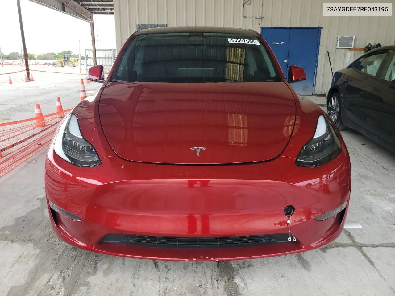 2024 Tesla Model Y VIN: 7SAYGDEE7RF043195 Lot: 63557595