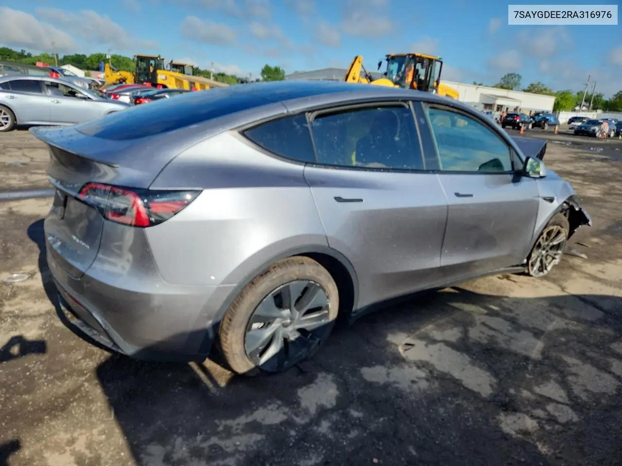 2024 Tesla Model Y VIN: 7SAYGDEE2RA316976 Lot: 64211405