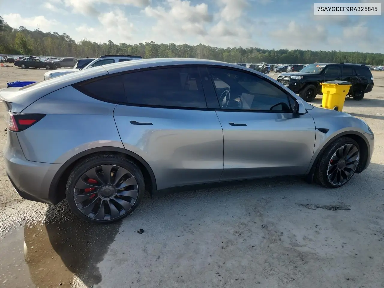 2024 Tesla Model Y VIN: 7SAYGDEF9RA325845 Lot: 65311655