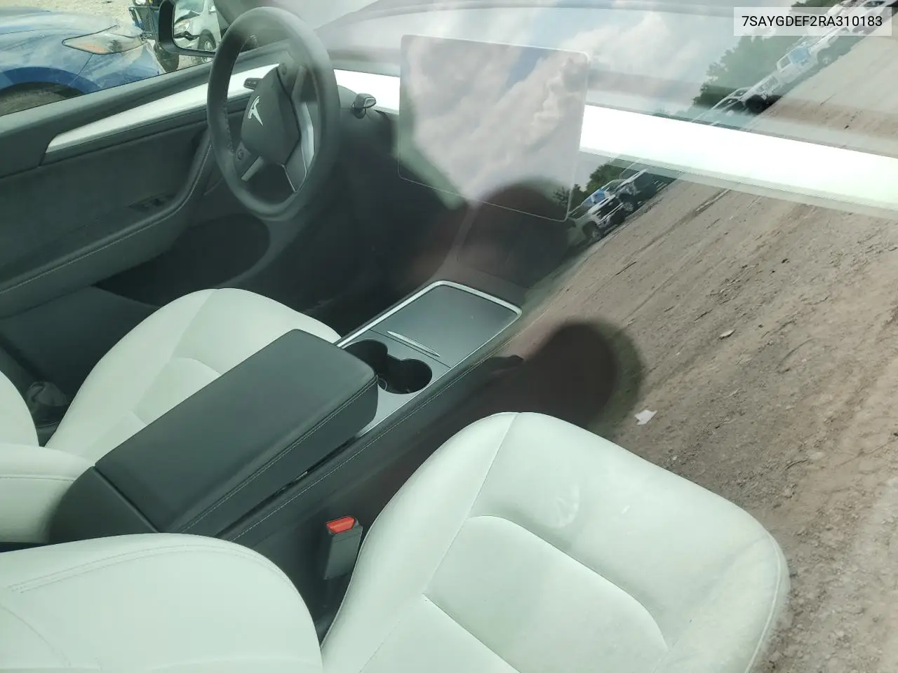 2024 Tesla Model Y VIN: 7SAYGDEF2RA310183 Lot: 65417285