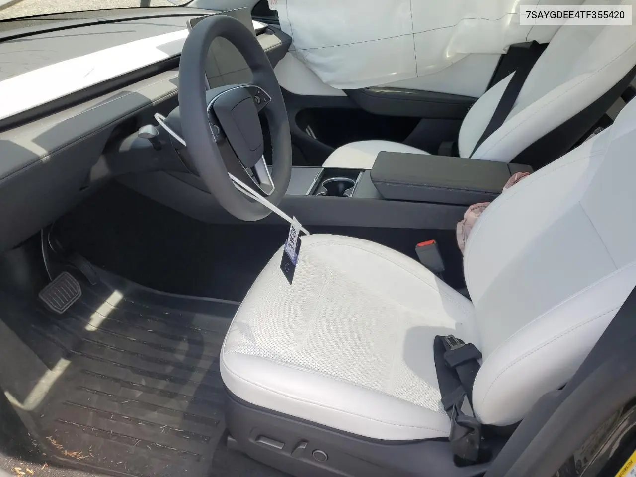 2026 Tesla Model Y VIN: 7SAYGDEE4TF355420 Lot: 64839075