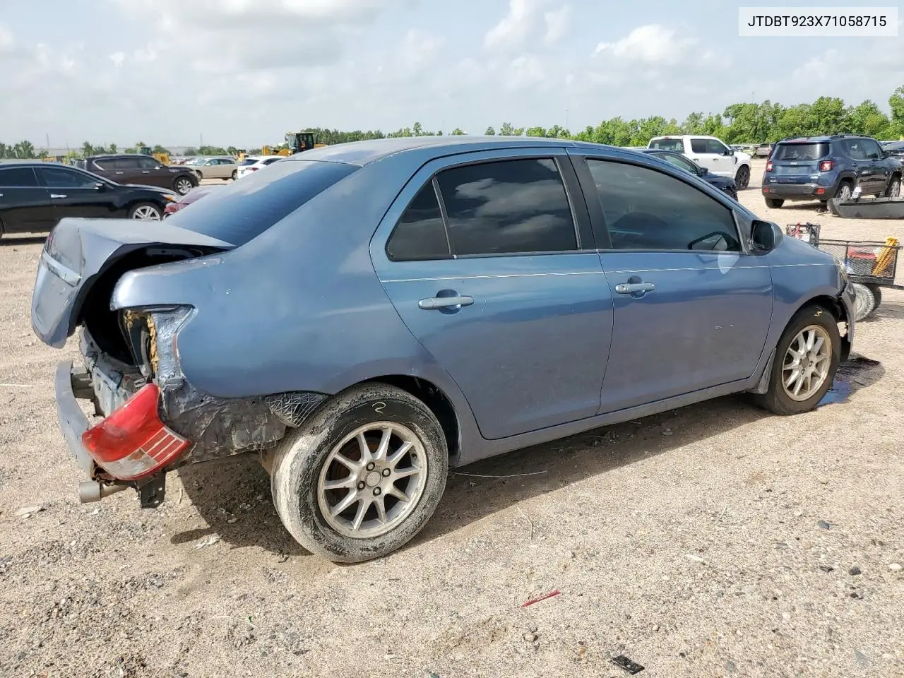 2007 Toyota Yaris VIN: JTDBT923X71058715 Lot: 62900135