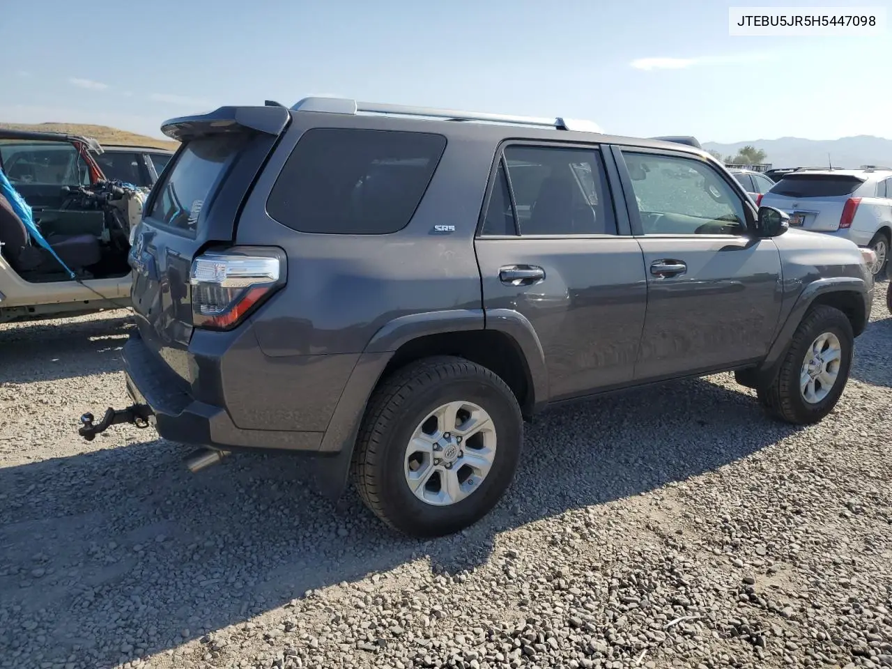 2017 Toyota 4Runner Sr5/Sr5 Premium VIN: JTEBU5JR5H5447098 Lot: 61288605