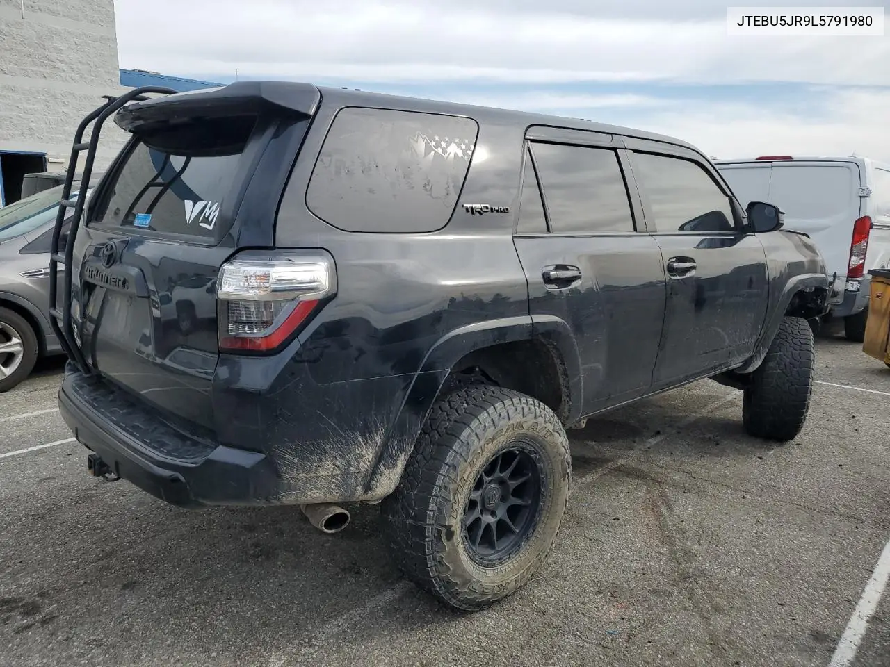 2020 Toyota 4Runner Sr5/Sr5 Premium VIN: JTEBU5JR9L5791980 Lot: 45609055