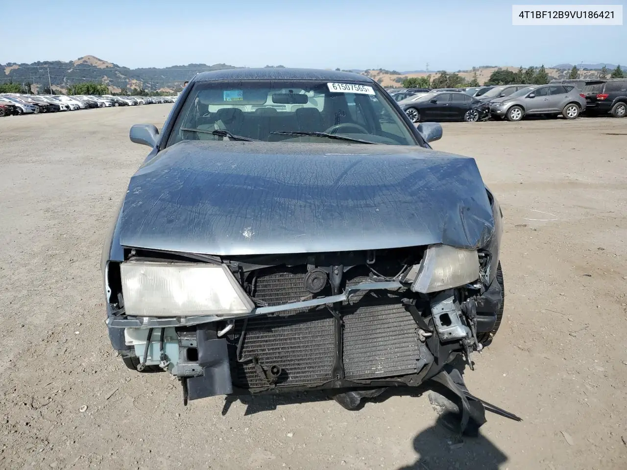 1997 Toyota Avalon Xl VIN: 4T1BF12B9VU186421 Lot: 61507565