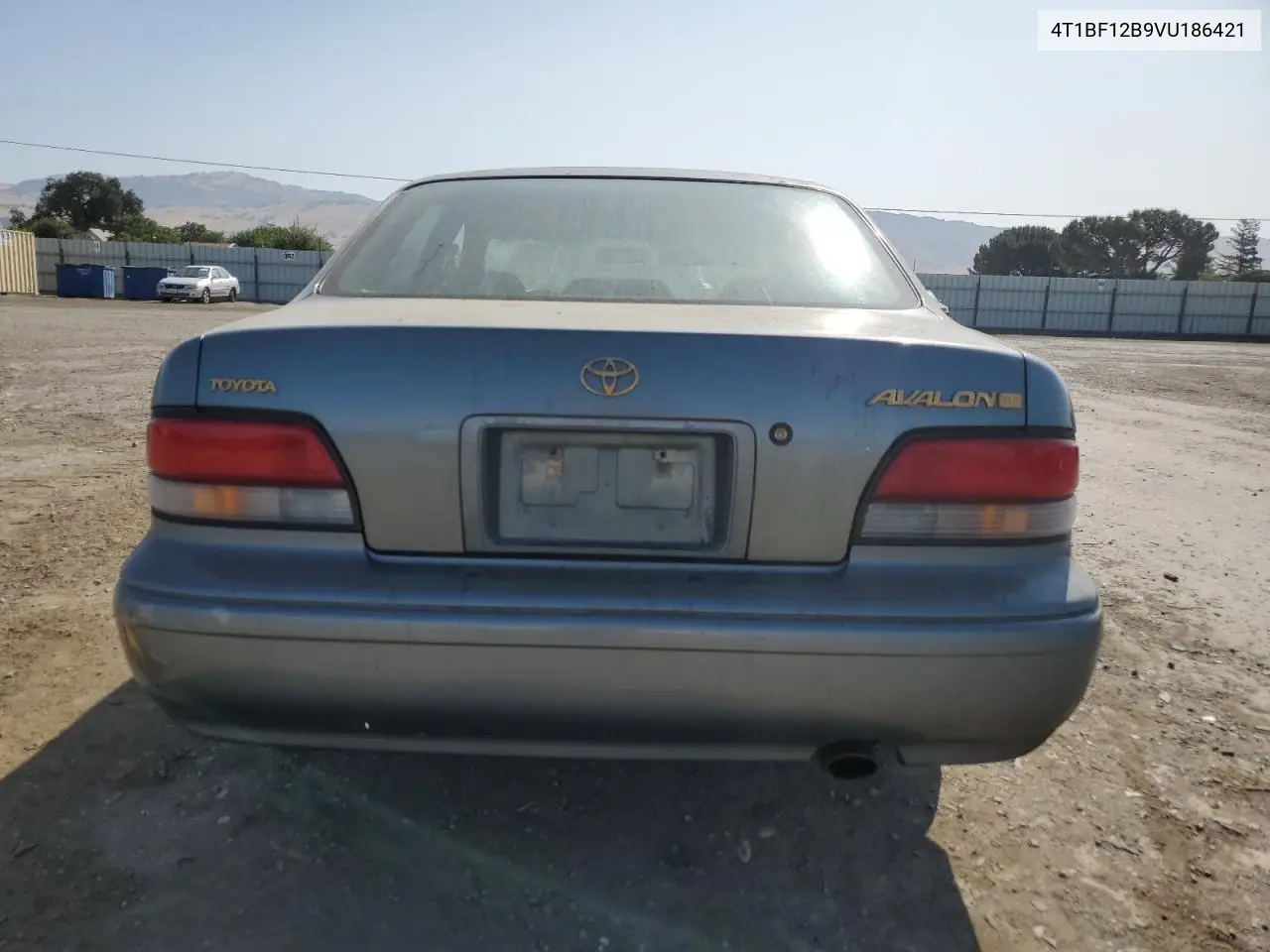 1997 Toyota Avalon Xl VIN: 4T1BF12B9VU186421 Lot: 61507565