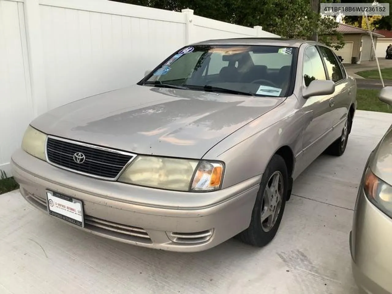 1998 Toyota Avalon Xl VIN: 4T1BF18B6WU236152 Lot: 53704492
