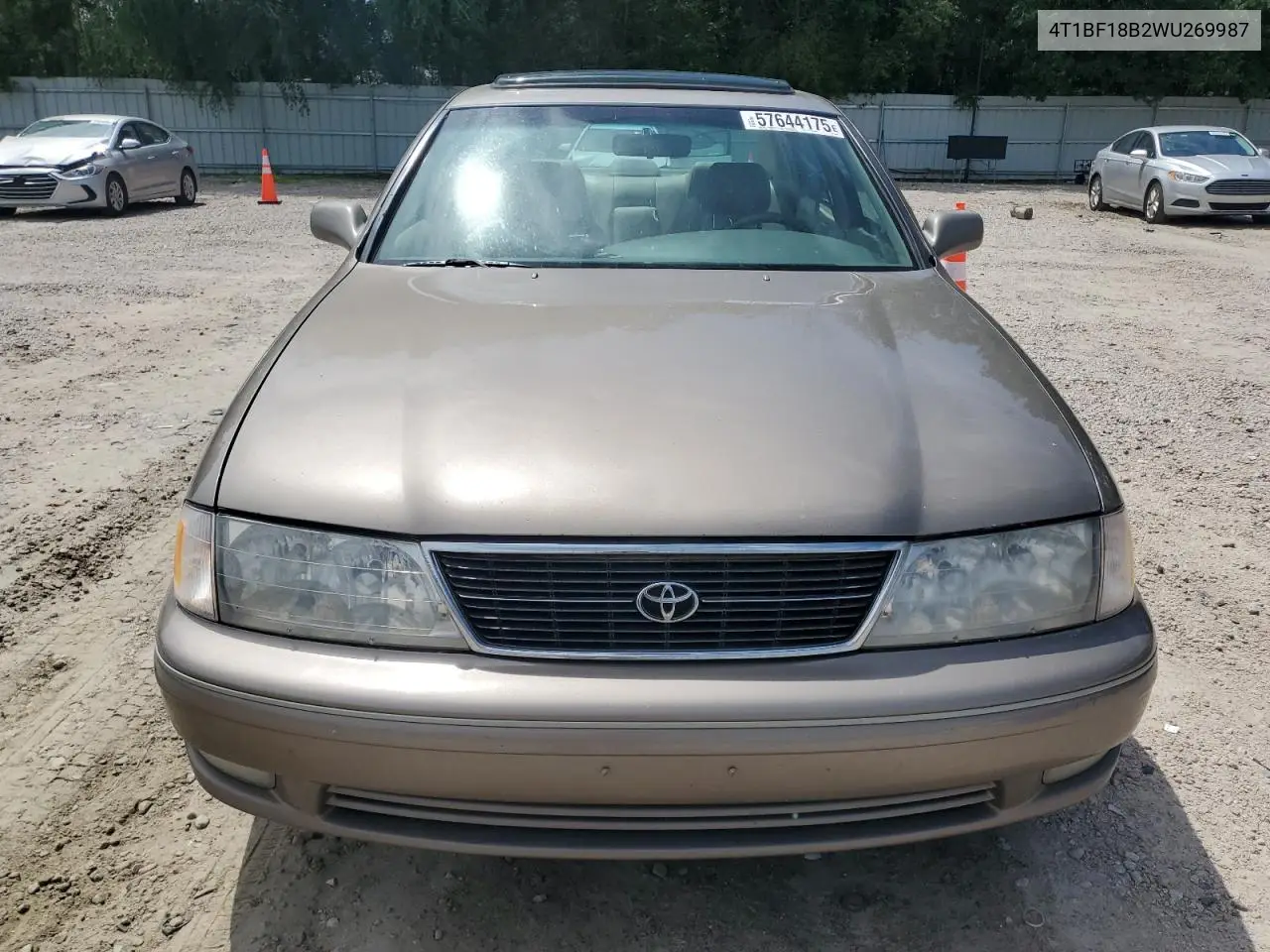 1998 Toyota Avalon Xl VIN: 4T1BF18B2WU269987 Lot: 57644175