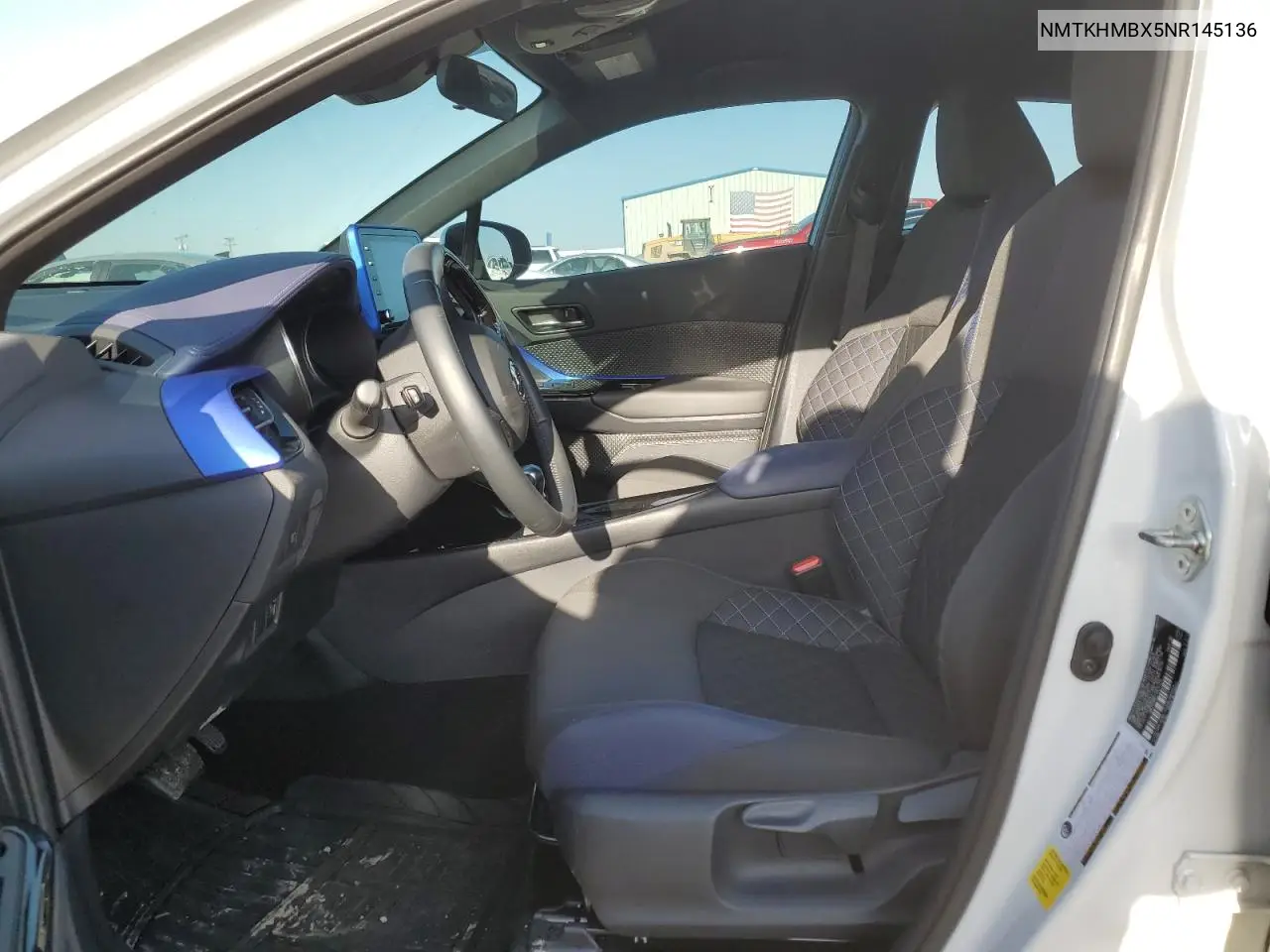 2022 Toyota C-Hr Xle VIN: NMTKHMBX5NR145136 Lot: 52697445