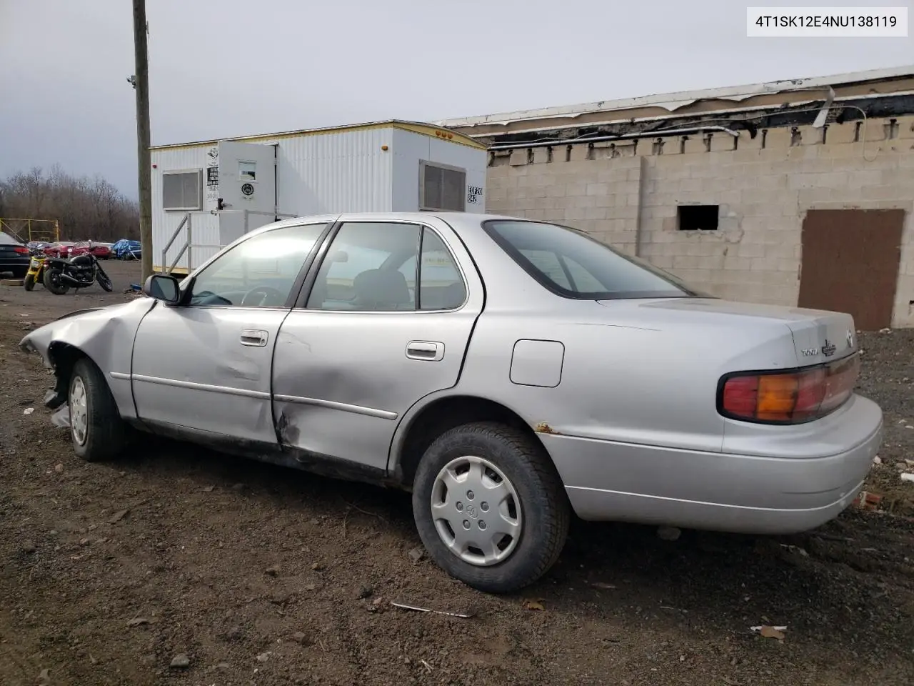 1992 Toyota Camry Le VIN: 4T1SK12E4NU138119 Lot: 51475195