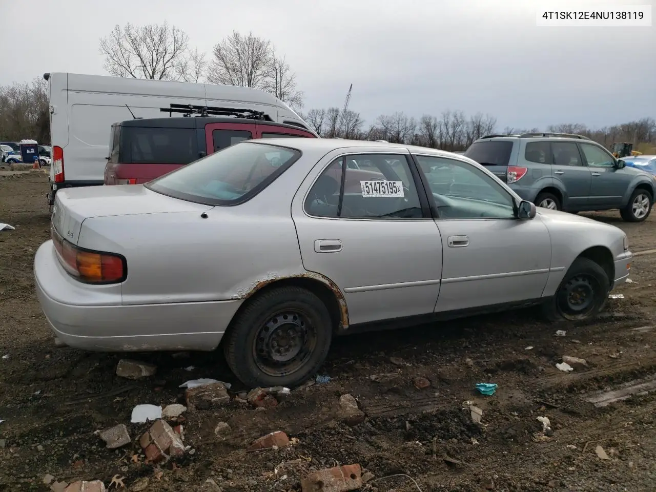 1992 Toyota Camry Le VIN: 4T1SK12E4NU138119 Lot: 51475195