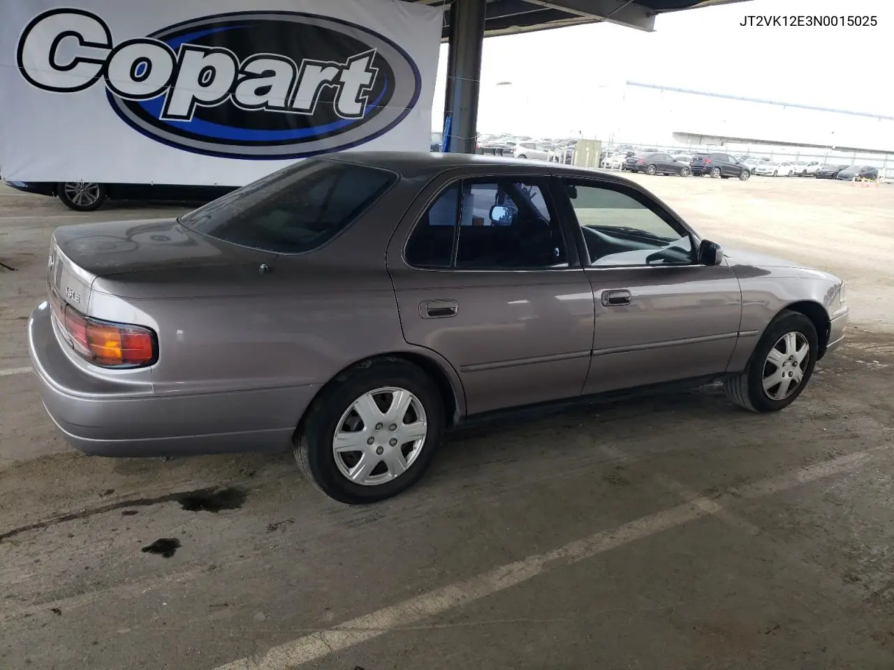 1992 Toyota Camry Le VIN: JT2VK12E3N0015025 Lot: 55521815