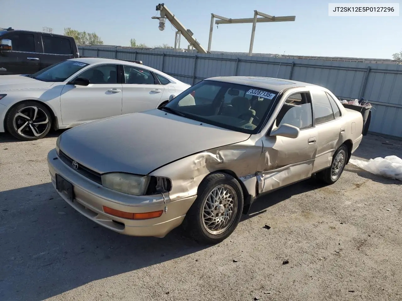 1993 Toyota Camry Le VIN: JT2SK12E5P0127296 Lot: 53287135