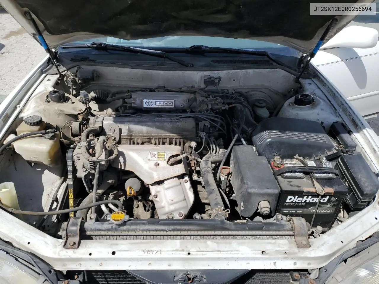 1994 Toyota Camry Le VIN: JT2SK12E0R0256694 Lot: 52819245