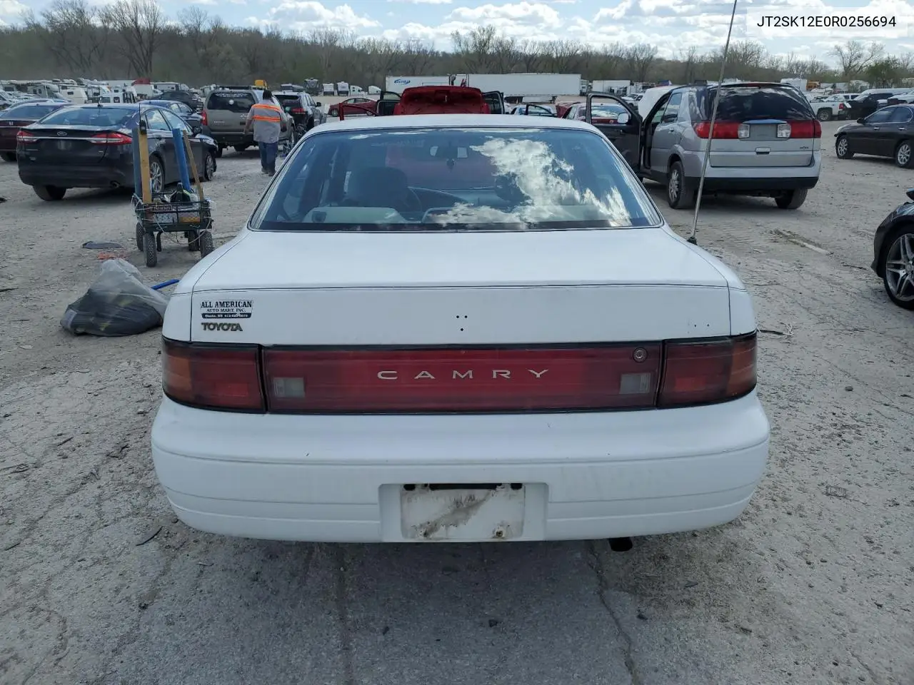 1994 Toyota Camry Le VIN: JT2SK12E0R0256694 Lot: 52819245