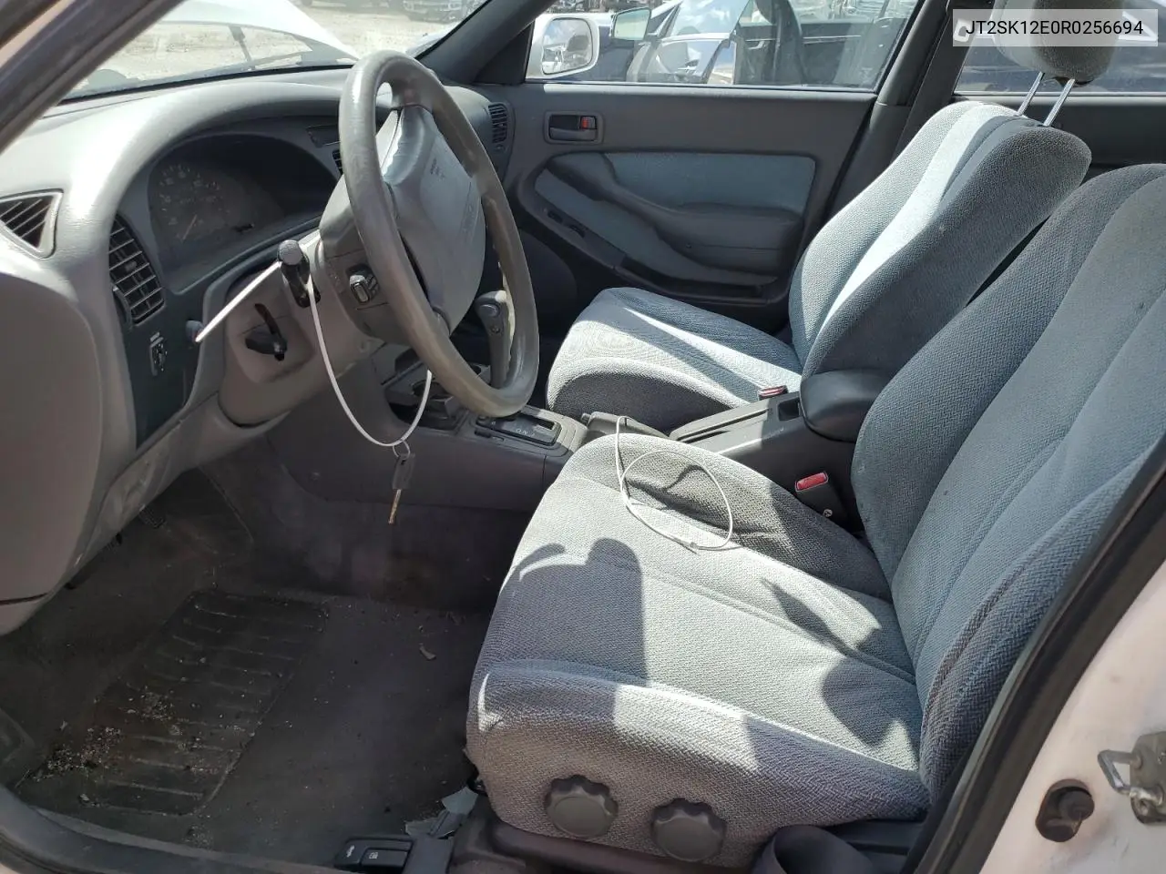 1994 Toyota Camry Le VIN: JT2SK12E0R0256694 Lot: 52819245