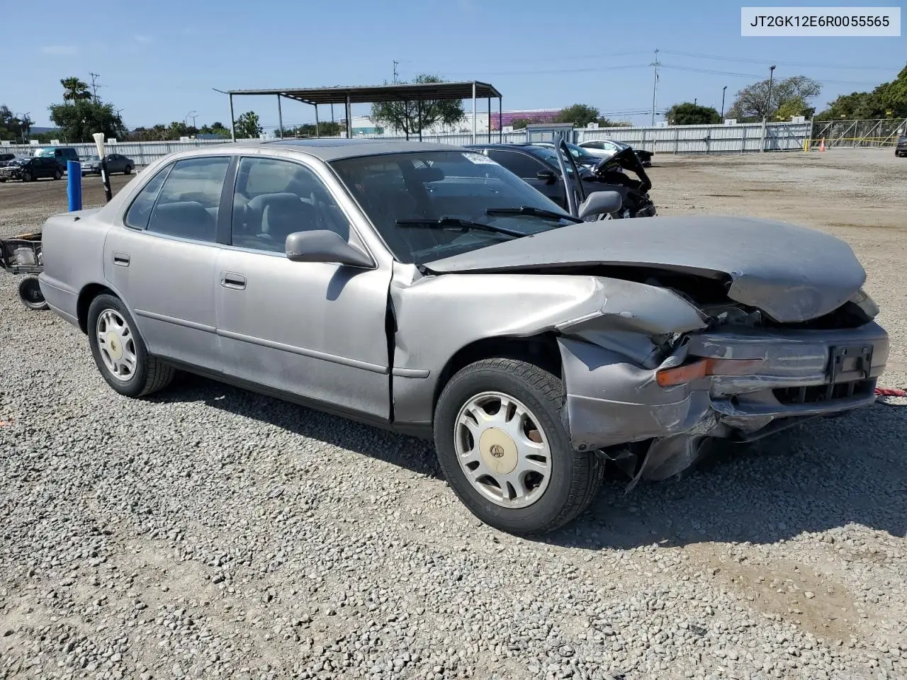 1994 Toyota Camry Le VIN: JT2GK12E6R0055565 Lot: 54031255
