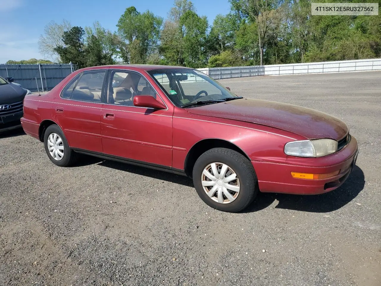 1994 Toyota Camry Le VIN: 4T1SK12E5RU327562 Lot: 54372185