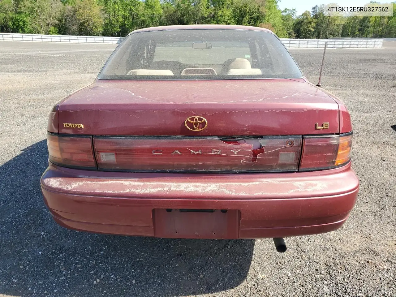 1994 Toyota Camry Le VIN: 4T1SK12E5RU327562 Lot: 54372185
