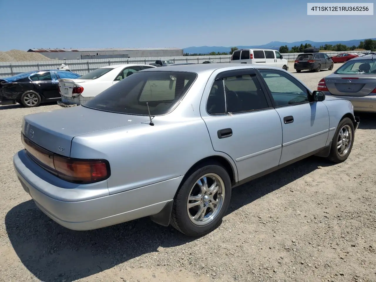 1994 Toyota Camry Le VIN: 4T1SK12E1RU365256 Lot: 61984705
