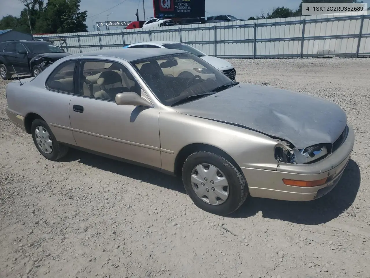 1994 Toyota Camry Le VIN: 4T1SK12C2RU352689 Lot: 62940695