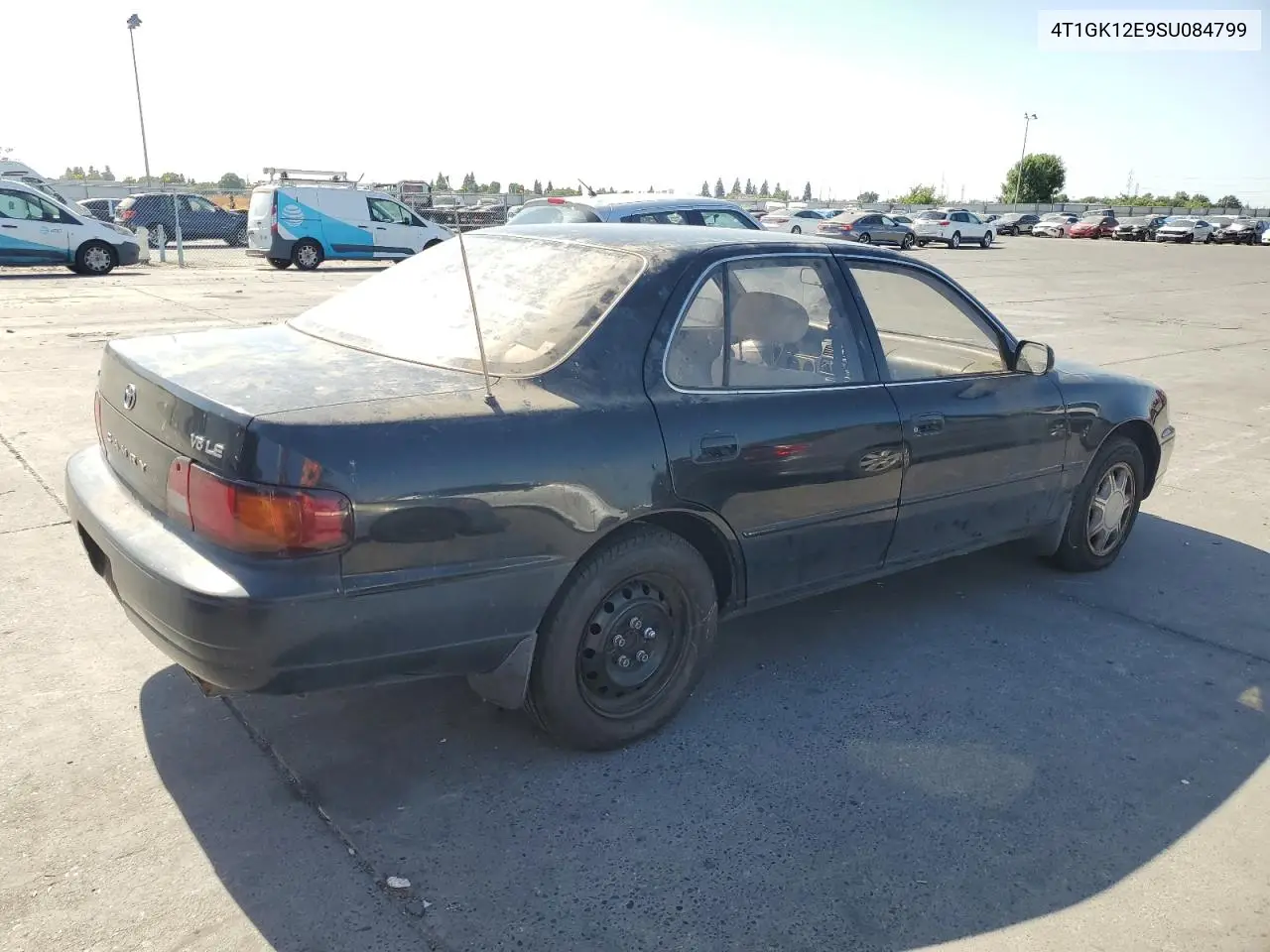 1995 Toyota Camry Le VIN: 4T1GK12E9SU084799 Lot: 61012455