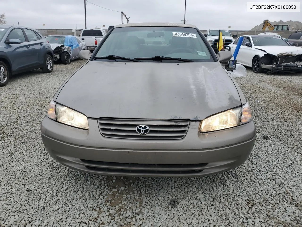 1999 Toyota Camry Le VIN: JT2BF22K7X0180050 Lot: 43640395