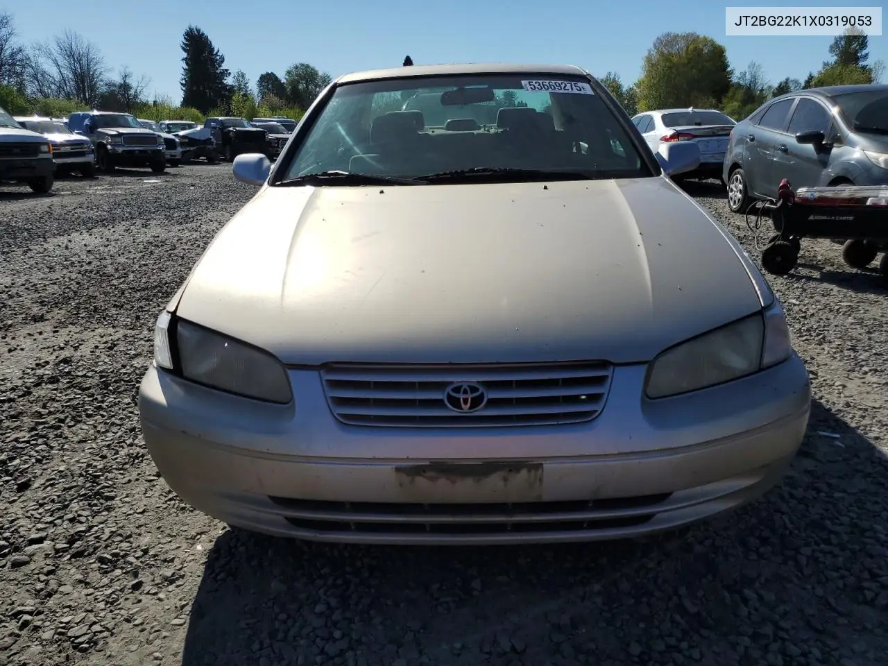 1999 Toyota Camry Le VIN: JT2BG22K1X0319053 Lot: 53669275