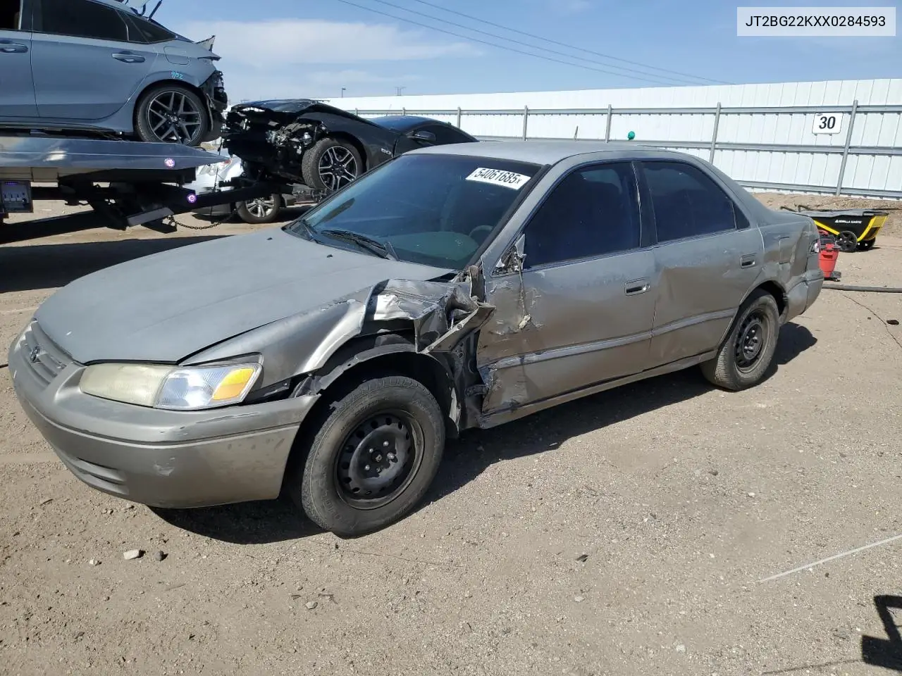 1999 Toyota Camry Le VIN: JT2BG22KXX0284593 Lot: 54061685