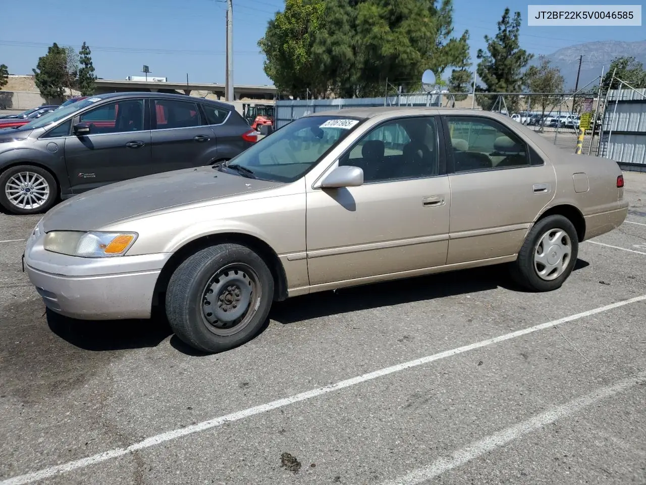 1999 Toyota Camry Le VIN: JT2BF22K5V0046585 Lot: 57061965