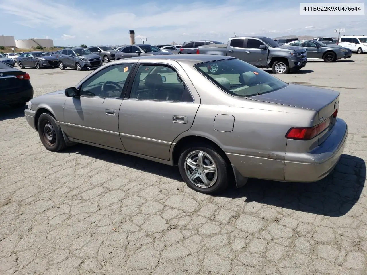 1999 Toyota Camry Ce VIN: 4T1BG22K9XU475644 Lot: 57085355