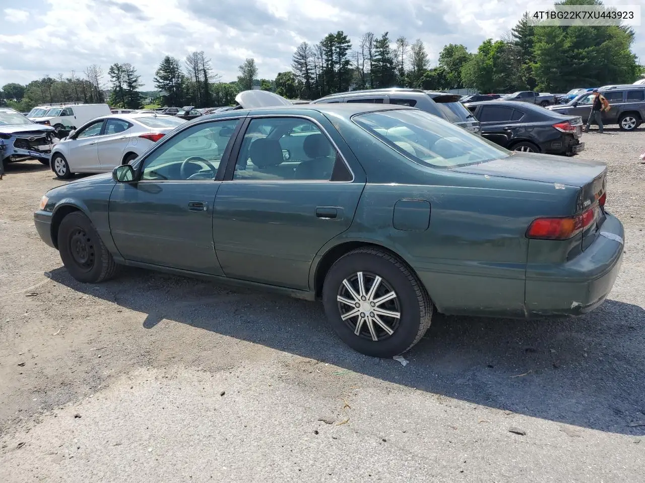 1999 Toyota Camry Ce VIN: 4T1BG22K7XU443923 Lot: 61206005